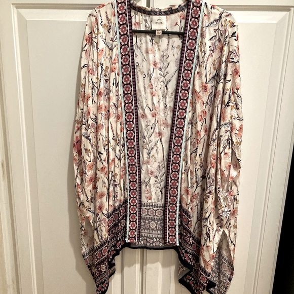 Knox Rose Kimono w/ Tassels - Picture 1 of 6